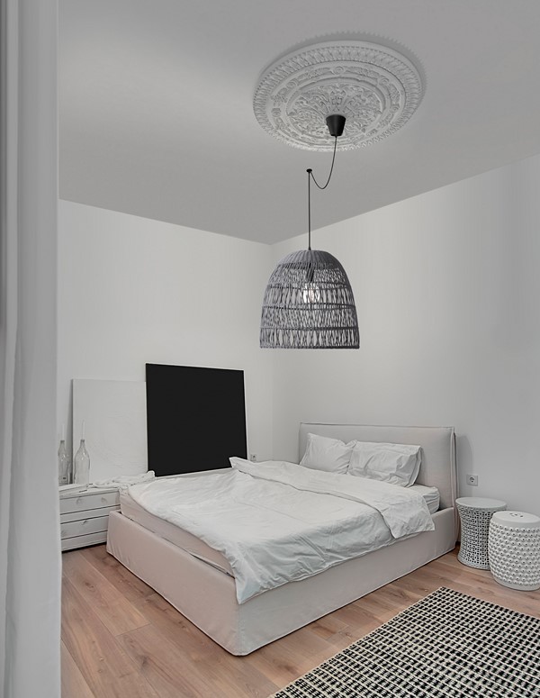 rattanowa szara lampa wisząca ażurowa boho Monaco aranżacja